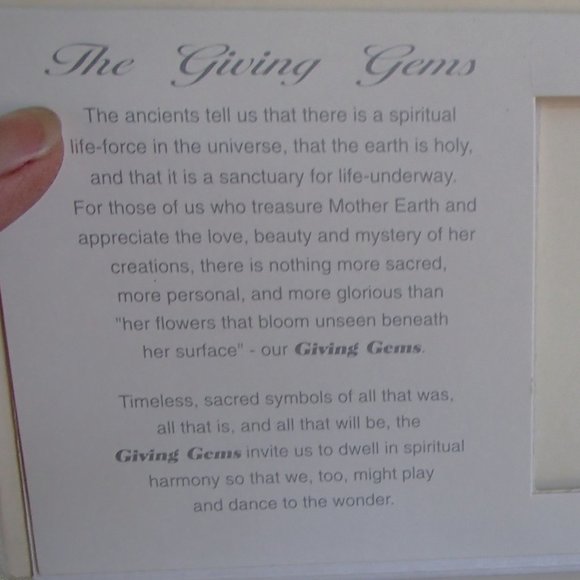 The Giving Gems Lucoral Museum Hawaii Sterling Silver Cage, Chain & 12 Gemstones - Picture 11 of 16